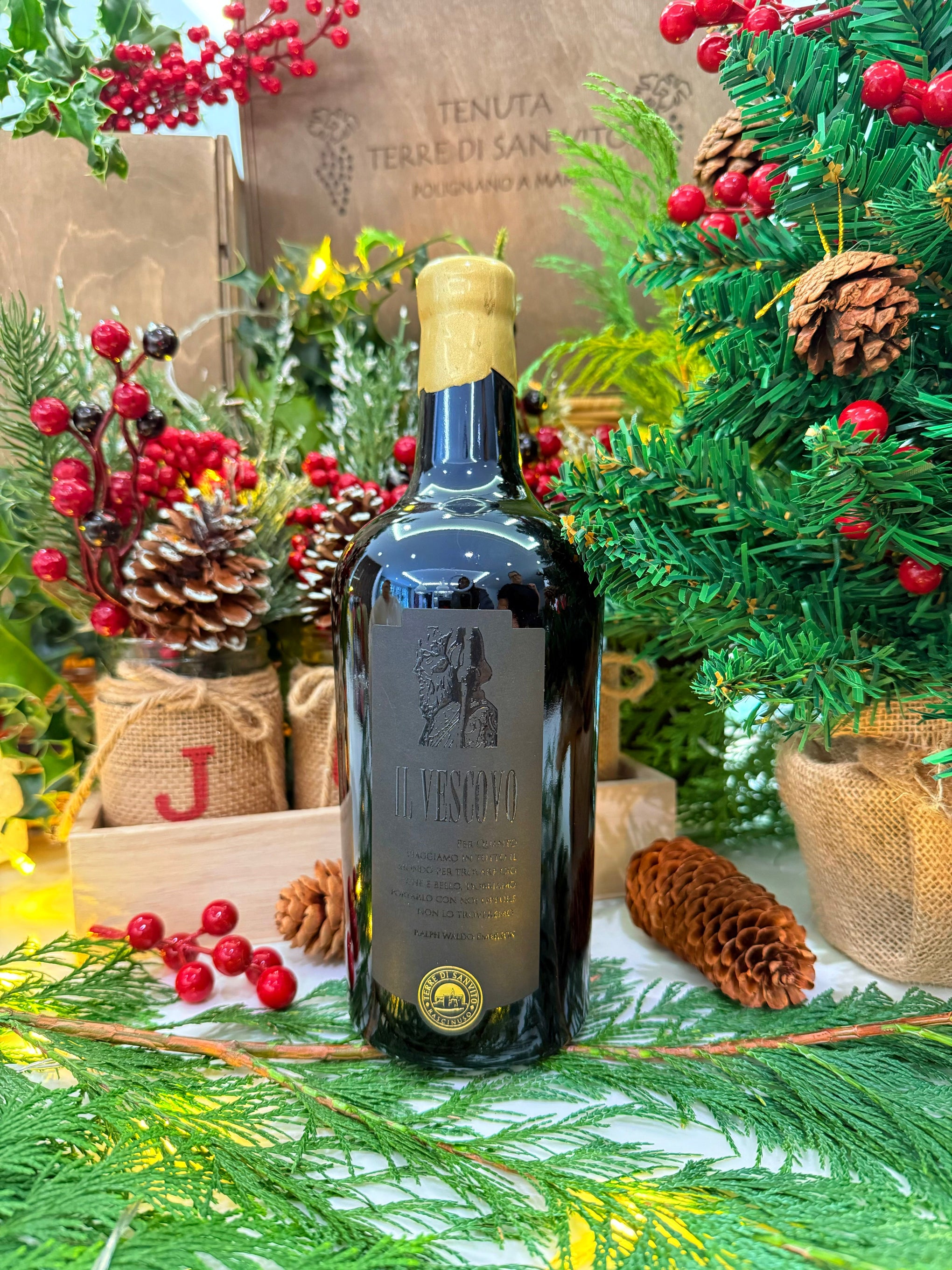 Il Vescovo Black Label (2014) Organic Status - Malbec 60% Cabernet Sauvignon 30% Carménère 10%  13.5 % Vol
