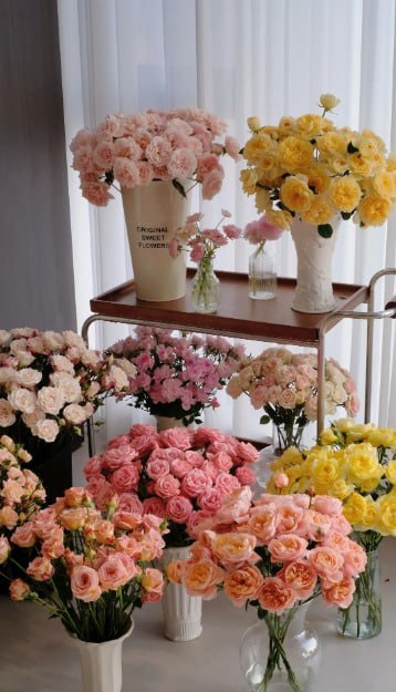 Rose ornaments